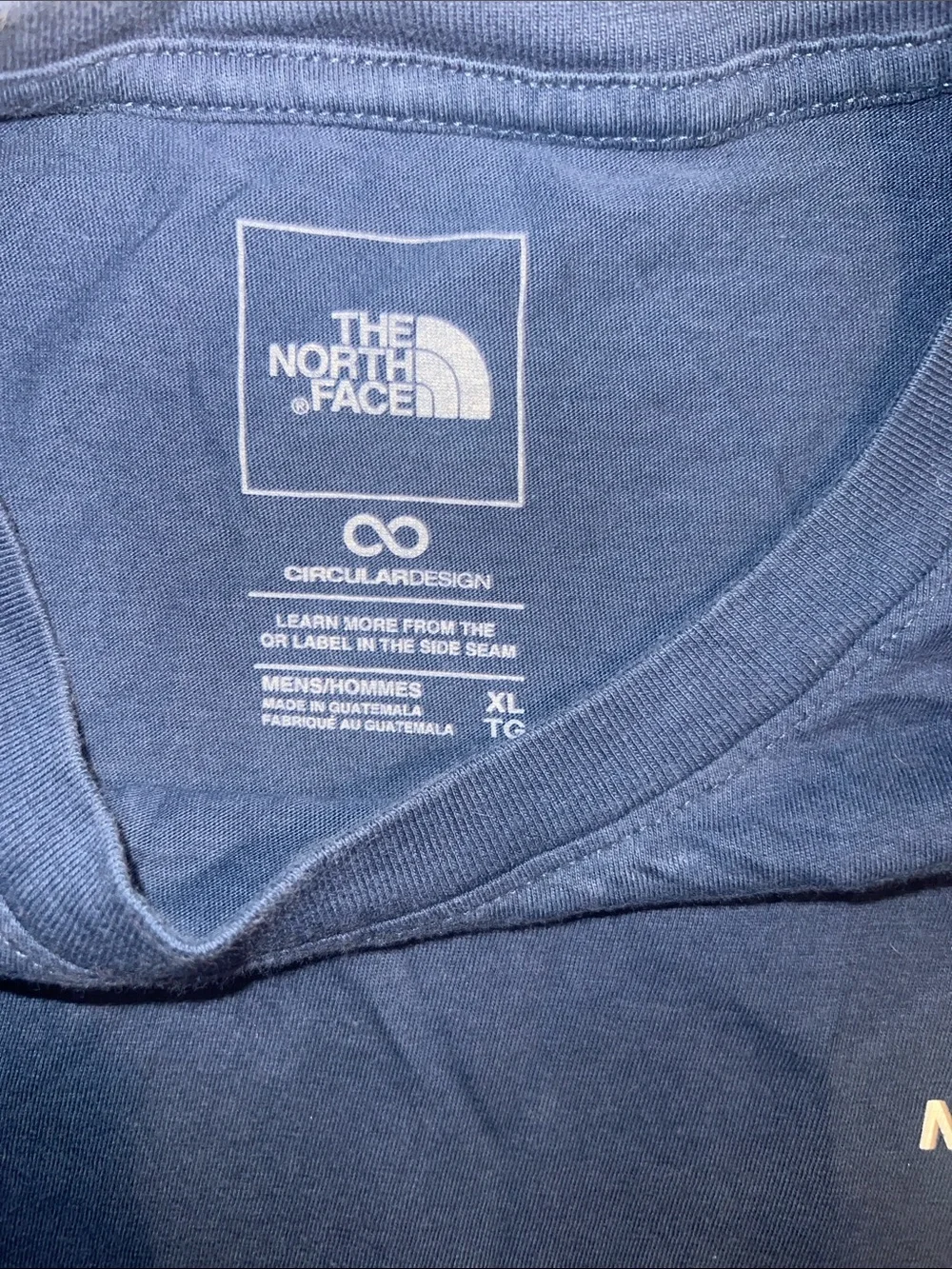 The North Face Navy Blue Graphic Mountain Tee size XL nwot